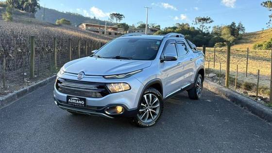 FIAT TORO 2.0 16V TURBO DIESEL VOLCANO 4WD AT9